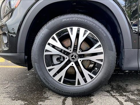 Used 2026 Mercedes-Benz GLB 250 4MATIC image 8