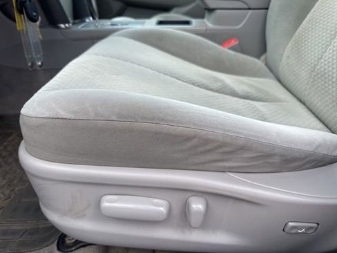 Used 2009 Toyota Camry FWD image 24