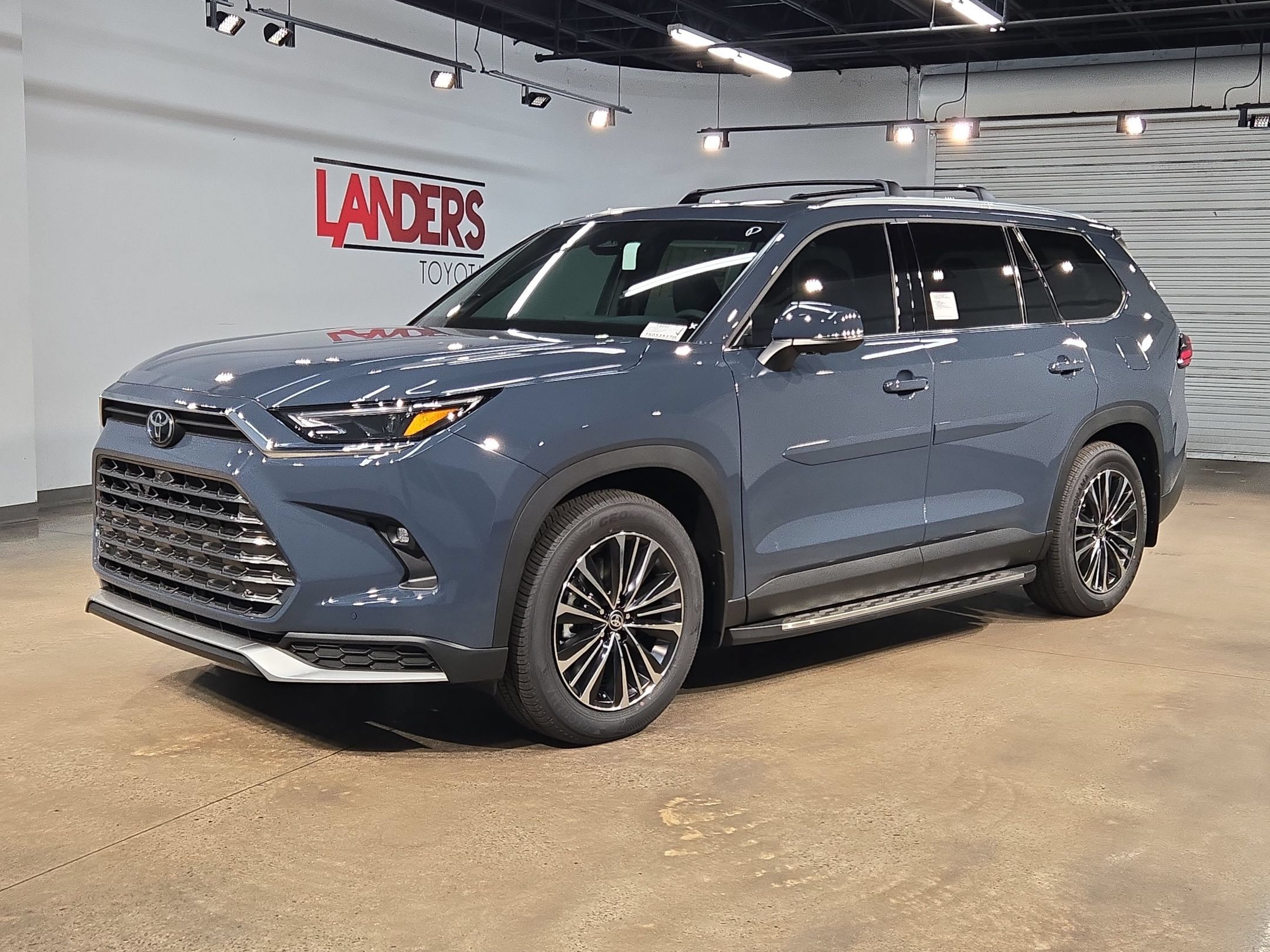 New 2026 Toyota Grand Highlander AWD Hybrid image 3