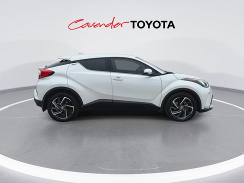 Used 2022 Toyota C-HR Limited FWD image 9