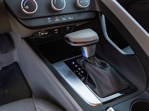 New 2026 Hyundai Elantra SE image 22