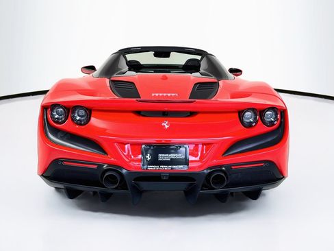 Certified 2022 Ferrari F8 Tributo RWD image 6