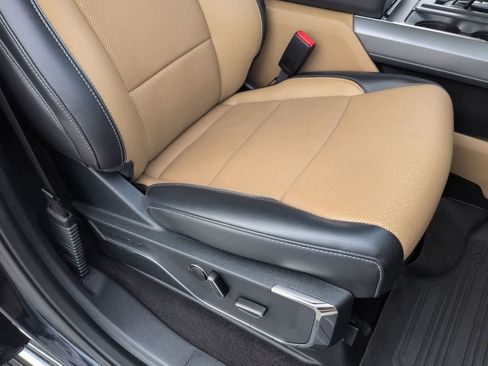 Used 2021 Ford F150 Lariat image 21