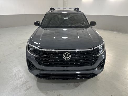 New 2026 Volkswagen Atlas Cross Sport SEL R-Line AWD/4WD image 3