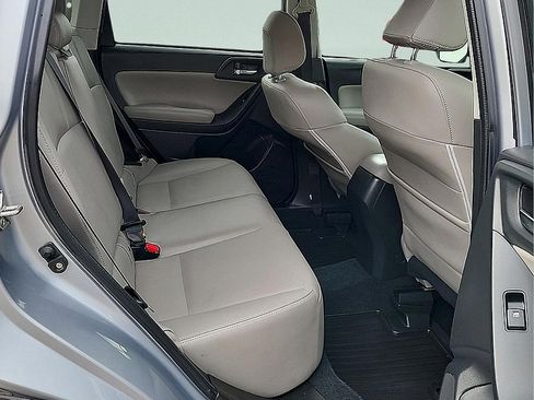 Used 2016 Subaru Forester 2.5i Limited w/ Popular Package #2 AWD/4WD image 11