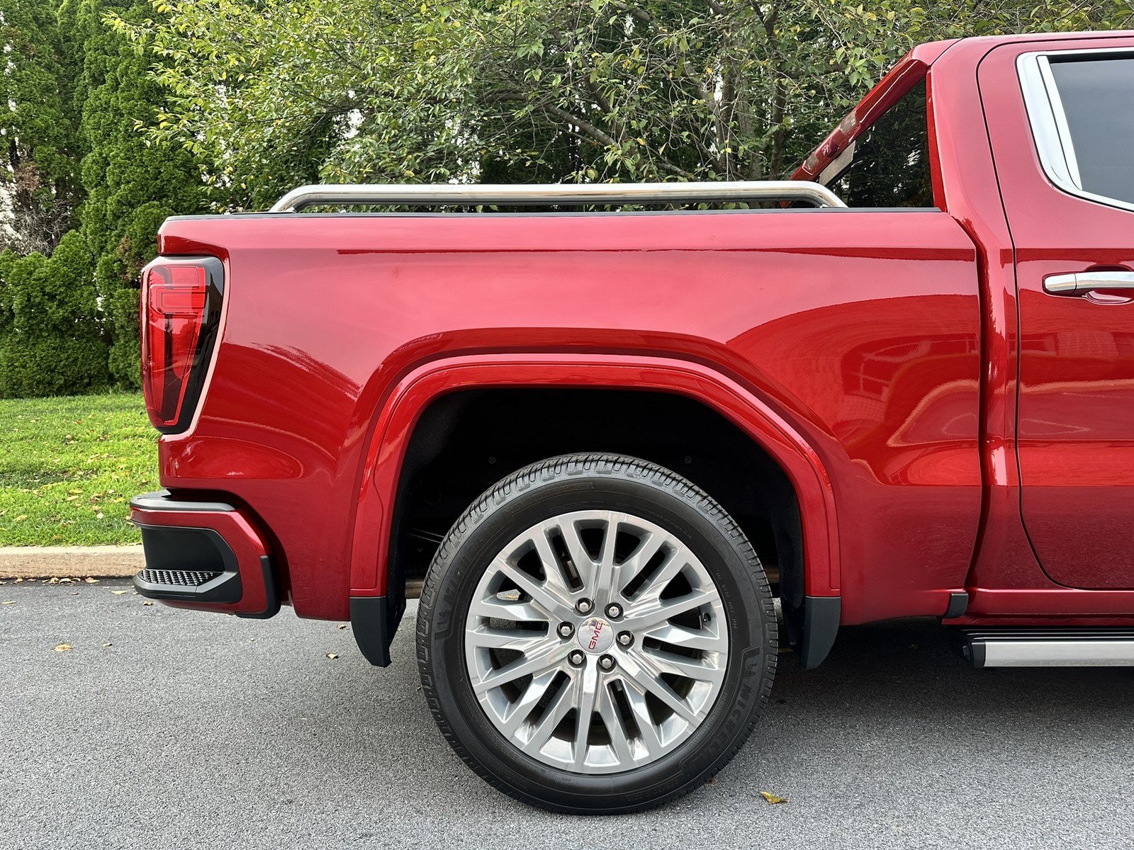 Used 2022 GMC Sierra 1500 Denali w/ Denali Reserve Package AWD/4WD image 52