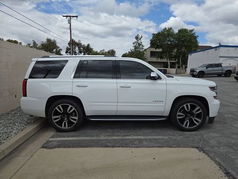 Used 2017 Chevrolet Tahoe Premier RWD image 2