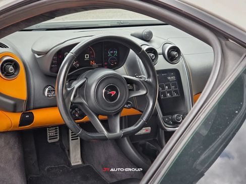 Used 2016 McLaren 570S Coupe RWD image 14
