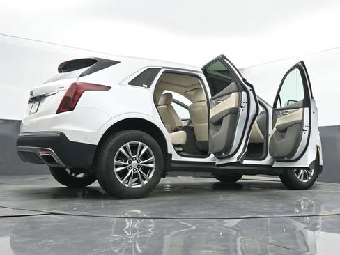 Used 2023 Cadillac XT5 Premium Luxury w/ Technology Package AWD/4WD image 76