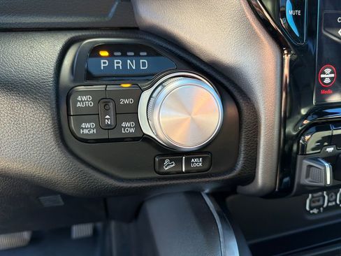 Used 2020 RAM 1500 Laramie w/ Sport Appearance Package image 27