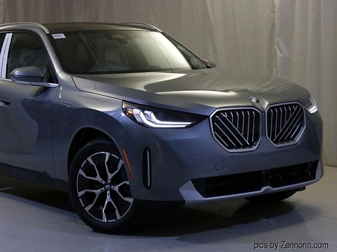 Used 2025 BMW X3 xDrive30i image 2