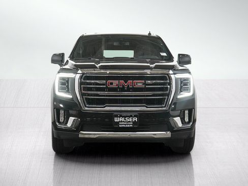 Used 2021 GMC Yukon XL SLT w/ Rear Media and Nav Package AWD/4WD image 8