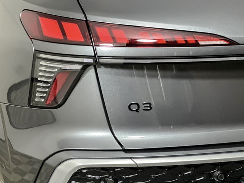 Used 2026 Audi Q3 quattro 2.0T w/ Driver Assistance Package AWD/4WD image 24