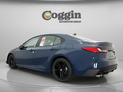 New 2026 Toyota Camry SE FWD image 10