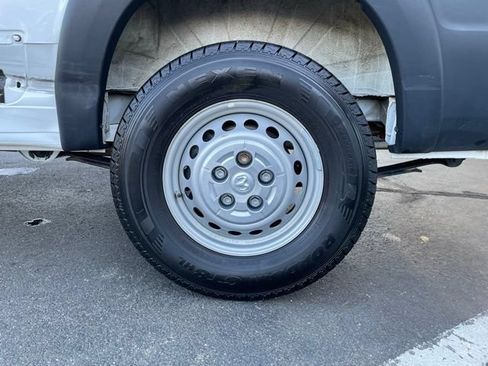 Used 2025 RAM ProMaster 2500 w/ Convenience Group FWD image 28