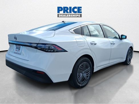 New 2026 Nissan Sentra SV image 5