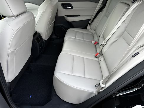 New 2026 Nissan Rogue SV image 22