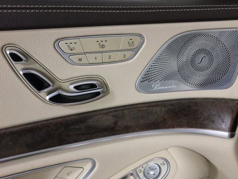 Used 2020 Mercedes-Benz S 560 4MATIC Sedan image 9