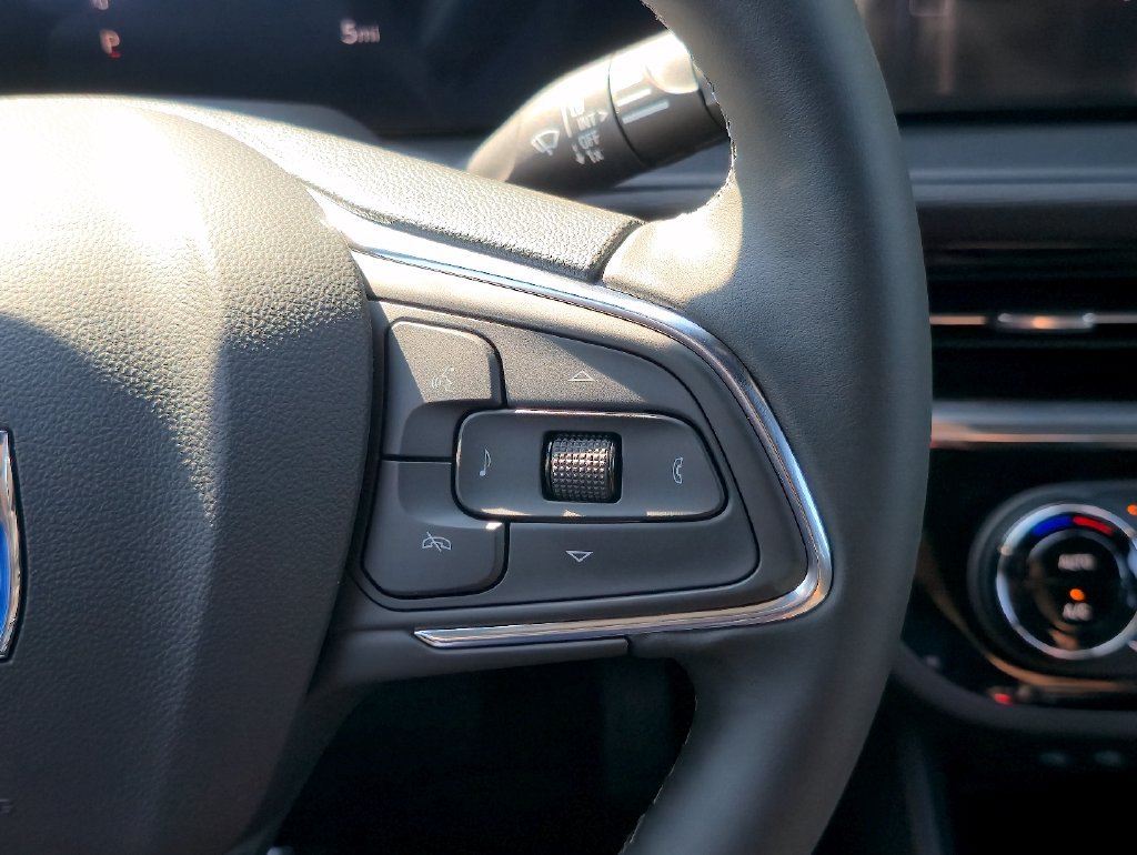 New 2026 Buick Envista Sport Touring w/ Convenience I Package FWD image 19