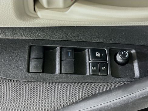 Used 2023 Toyota Corolla LE image 14