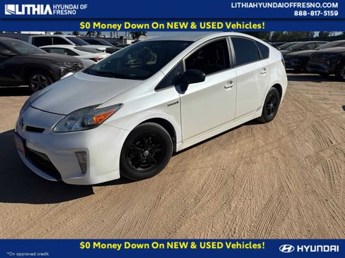 Used 2015 Toyota Prius Two FWD image 1