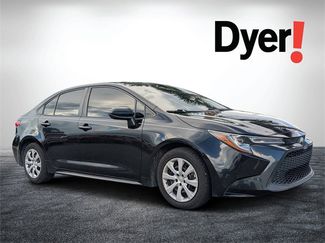 Used 2021 Toyota Corolla LE image 1