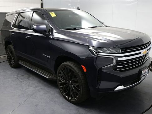 Used 2024 Chevrolet Tahoe LT RWD image 2