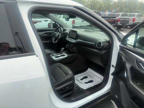 Used 2024 Chevrolet Blazer LT w/ Sound & Technology Package AWD/4WD image 10