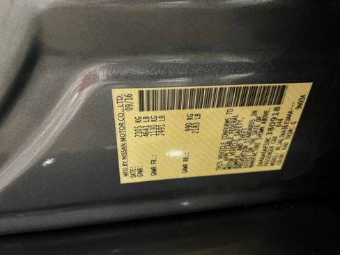 Used 2017 Nissan Maxima 3.5 SV image 29