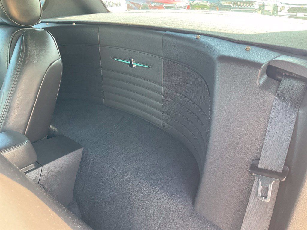 Used 2002 Ford Thunderbird RWD image 21