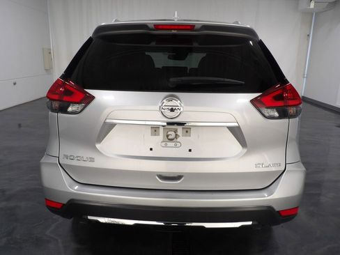 Used 2018 Nissan Rogue SL image 5