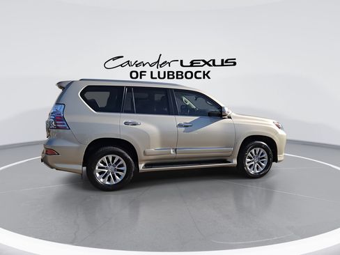 Used 2016 Lexus GX 460 w/ Premium Package AWD/4WD image 9