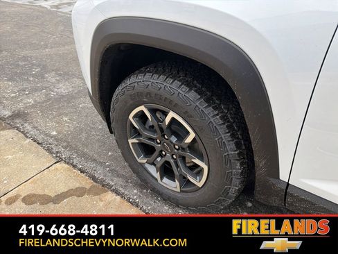 New 2026 Chevrolet Equinox ACTIV w/ Safety and Technology Package image 12