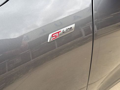 Used 2024 Ford Escape ST-Line w/ Tech Pack #1 FWD image 5