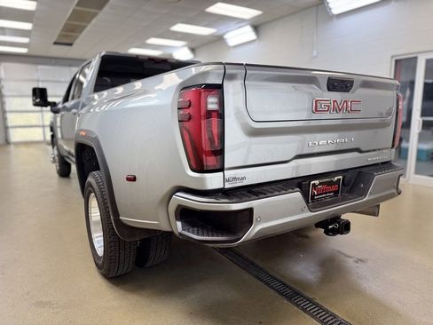 Used 2025 GMC Sierra 3500 Denali w/ Denali Reserve Package image 8
