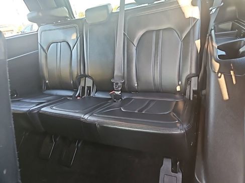Used 2018 Ford Expedition Limited image 23