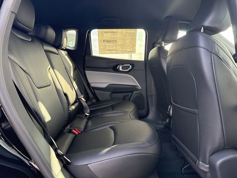 New 2026 Jeep Compass Limited AWD/4WD image 12