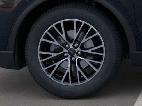 New 2025 Ford Escape SE w/ PHEV Premium Package FWD image 31
