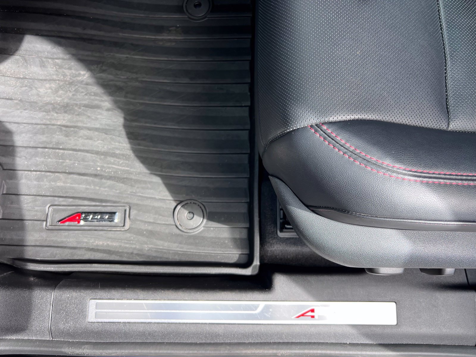 Used 2024 Acura ZDX A-Spec RWD image 33