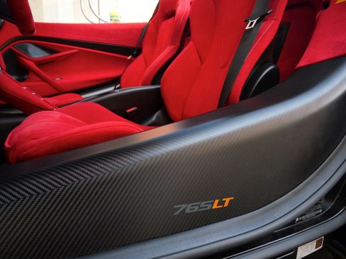 Used 2022 McLaren 765LT RWD image 28