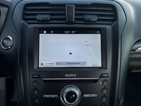 Used 2019 Ford Fusion Titanium image 30