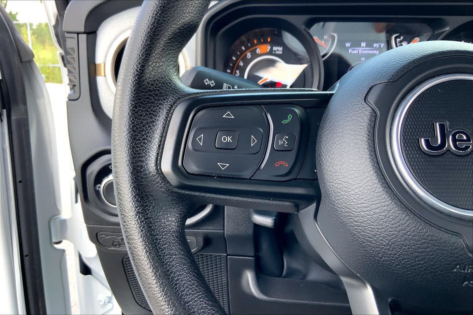 Used 2024 Jeep Wrangler Sport AWD/4WD image 23