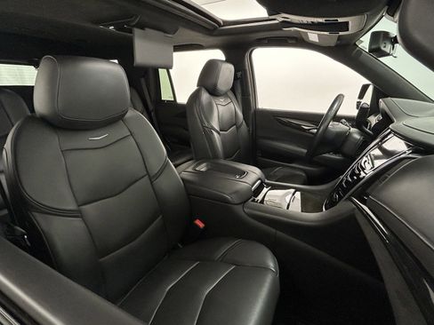 Used 2020 Cadillac Escalade Platinum w/ Escalade Sport Edition image 44