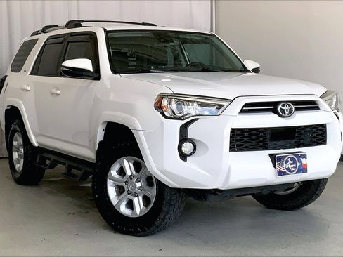 Used 2020 Toyota 4Runner SR5 Premium AWD/4WD image 34