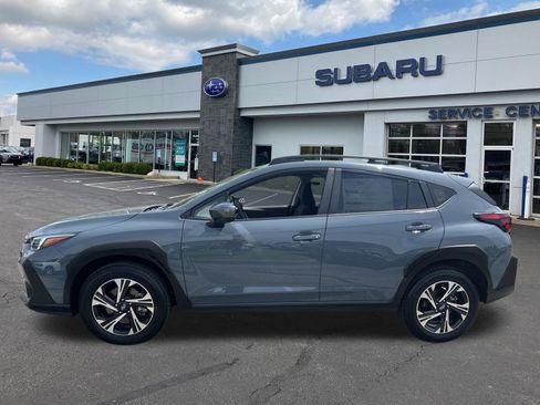 Used 2025 Subaru Crosstrek 2.0i Premium AWD/4WD image 4