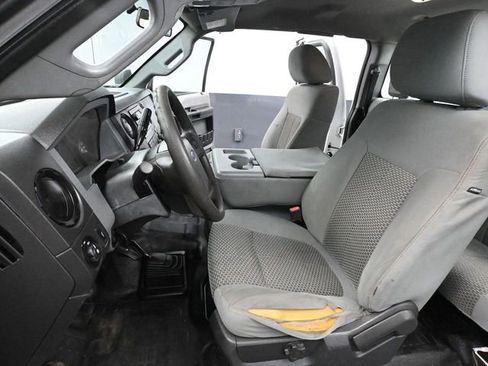 Used 2014 Ford F250 XL w/ Power Equipment Group image 21