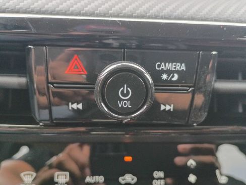 New 2026 Nissan Kicks SR w/ Cold Weather Package AWD/4WD image 16