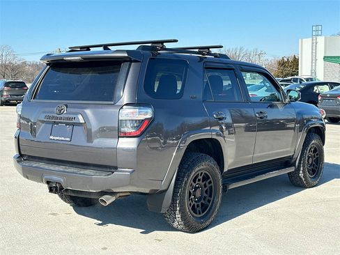Used 2019 Toyota 4Runner SR5 w/ Wilderness Package image 4