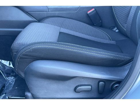 Used 2025 Subaru Outback Premium image 13