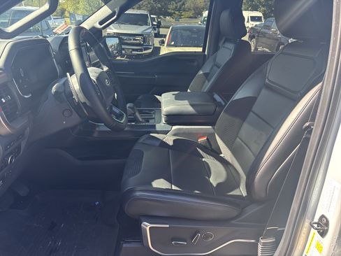 Used 2023 Ford F150 Raptor w/ Raptor Carbon Fiber Package image 12